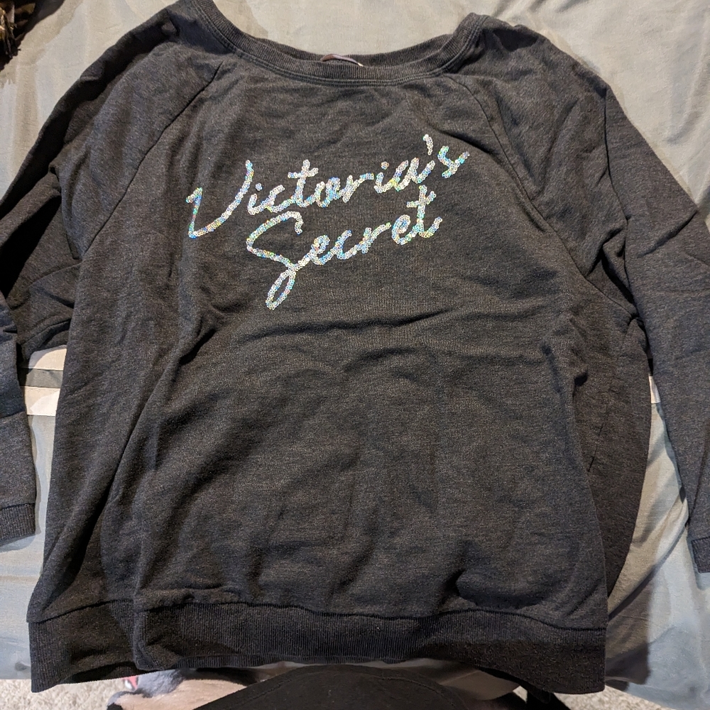 Light sweatshirt